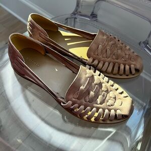 NISOLO Hurache Sandals, Size 8